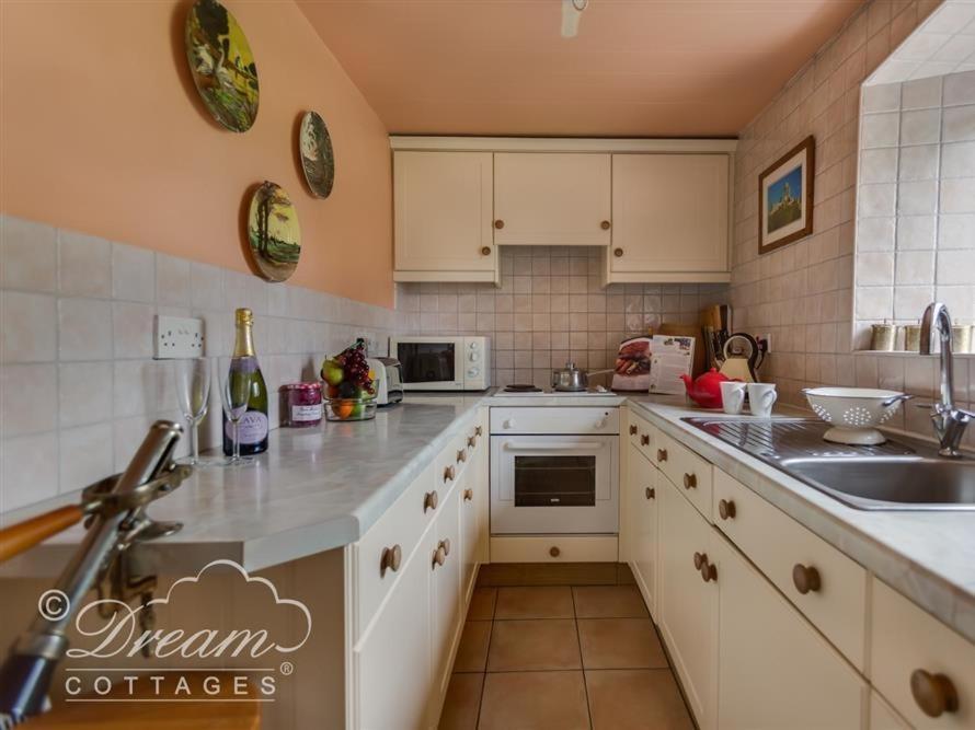 Tavern Way * Corfe Castle